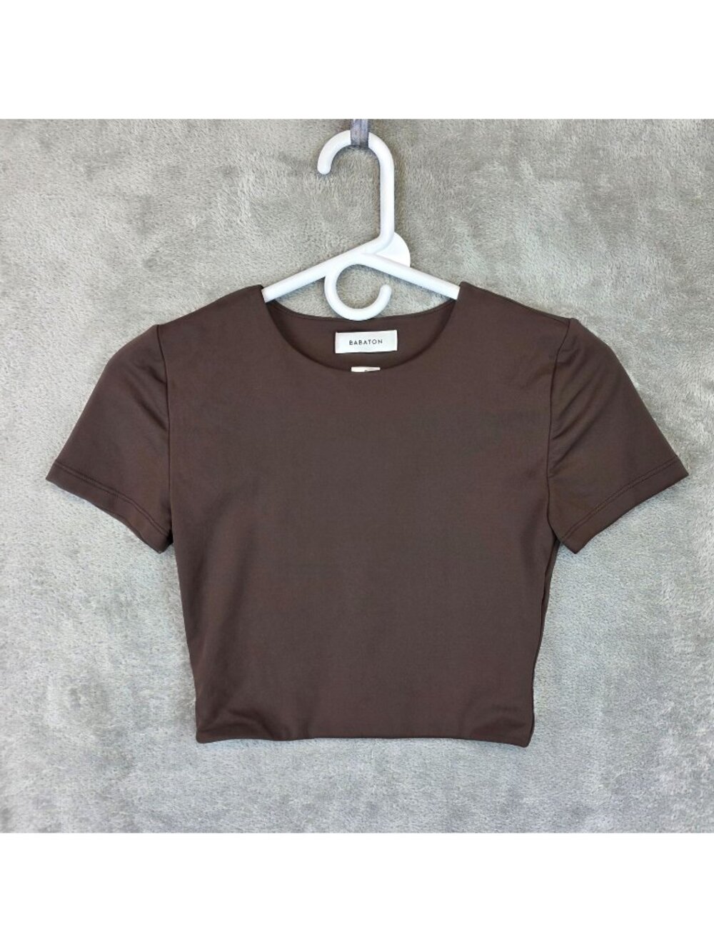 Babaton T-Shirt Womens S Brown Crew Neck Short Sleeve Cropped Stretch Top